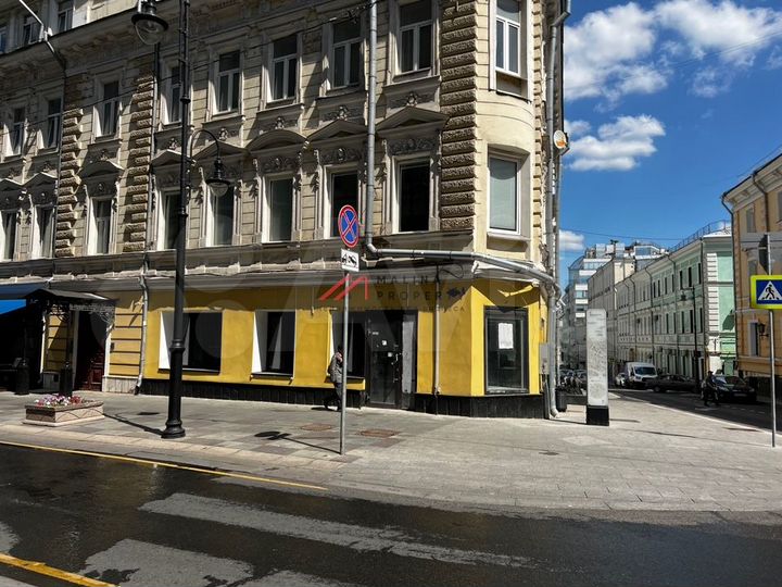 Сдам торговое помещение, 367 м²