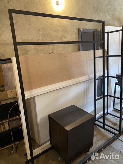 Торговое оборудование для магазина одежда