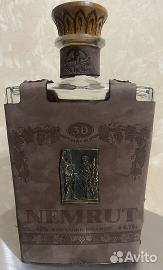 Пустая бутылка Nemrut 30 лет
