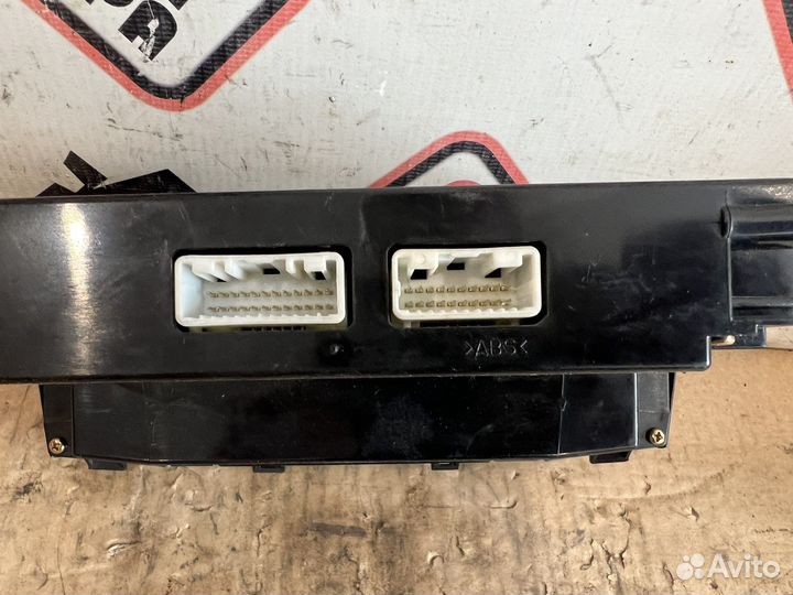 Блок управления Климатом Avensis 250