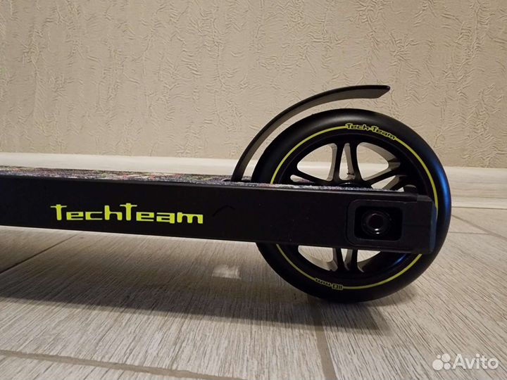 Трюковой самокат новый Tech Team Vodoo
