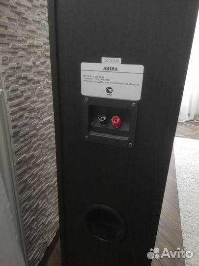Акустические колонки Akira