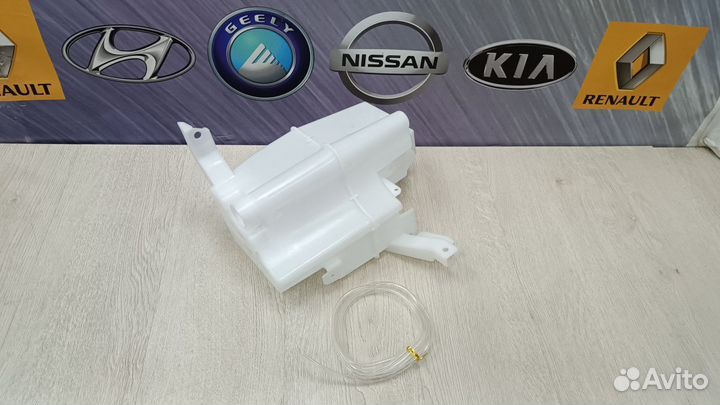 Бачок омывателя Nissan X-trail T31