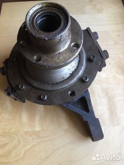 Кулак поворотный УАЗ 469 левый