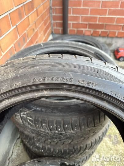 Bridgestone Potenza S001 245/45 R19