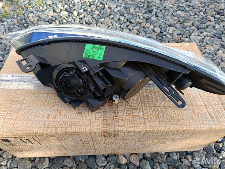 Фара Renault Fluence (L30) прав. галоген. оригинал