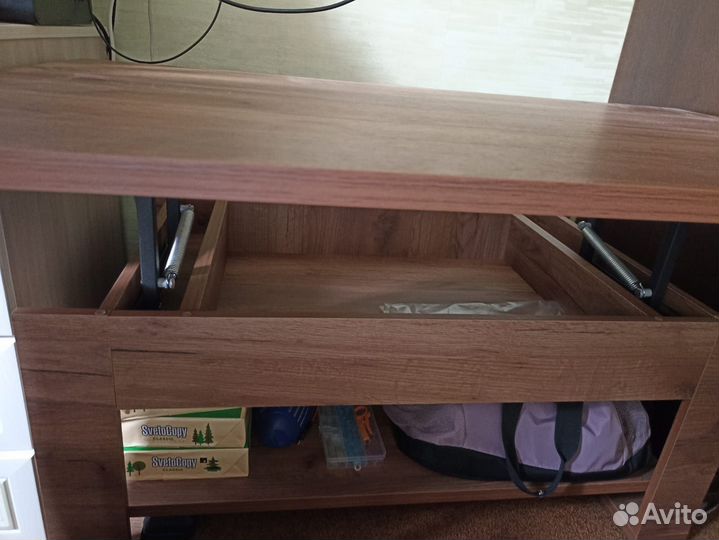 Журнальный столик