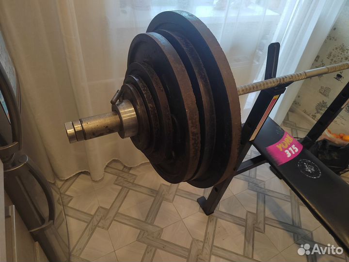 Стойка со скамьёй и штанга 130 кг