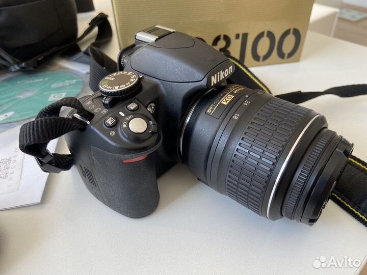 Зеркальный фотоаппарат Nikon D3100