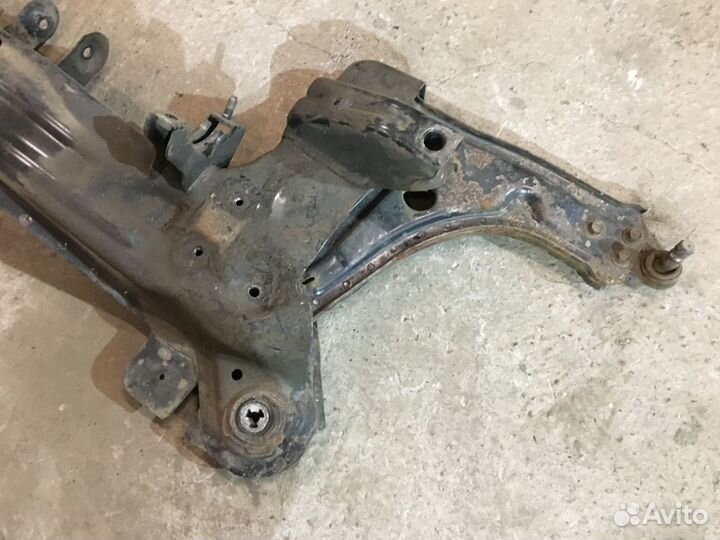 Подрамник передний Chevrolet Lacetti