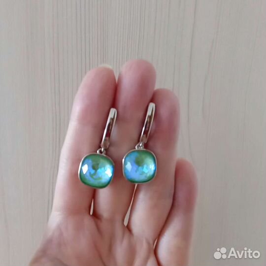 Серьги с кристаллами