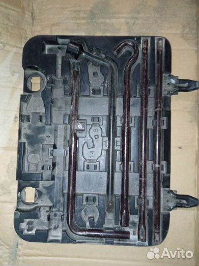 Toyota Land Cruiser Prado 120 карман инструмента