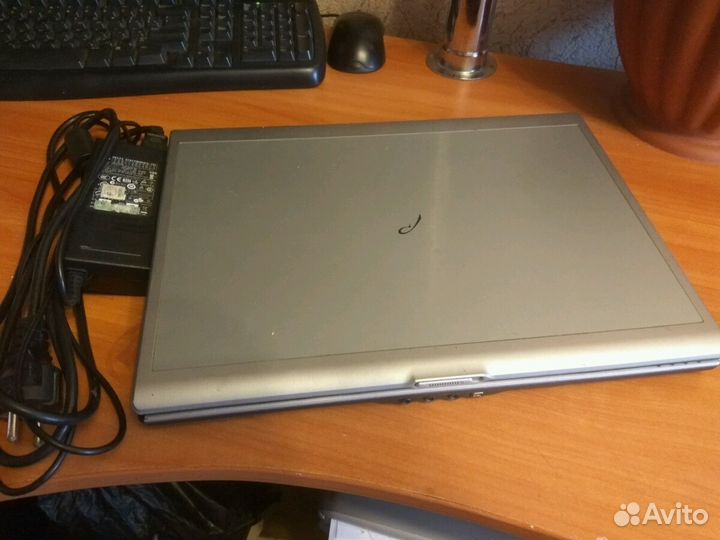RoverBook Voyager V550 VHP