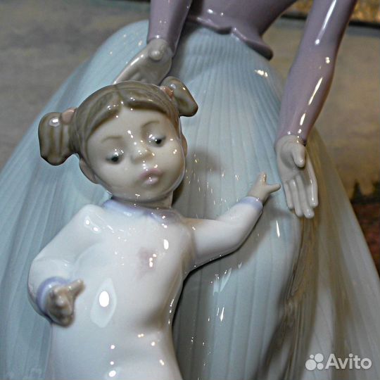 Nao by Lladro.Первые шаги.Статуэтка.Фарфор.Испания