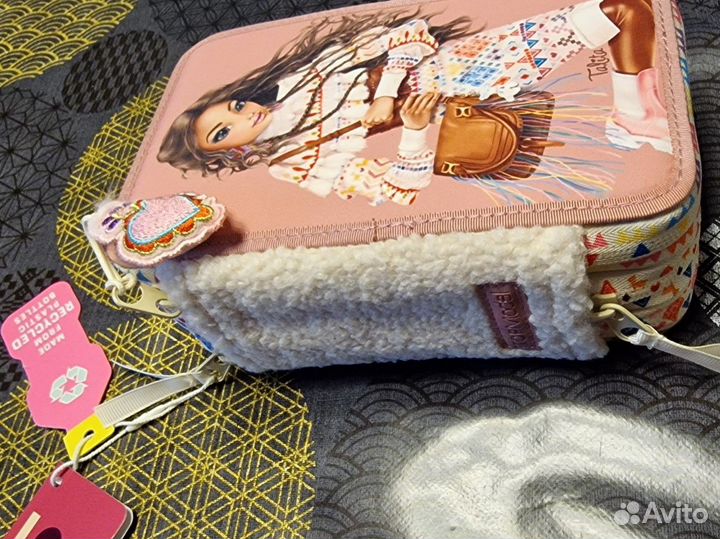 Пенал школьный