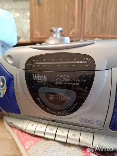 Кассетный магнитофон Vitek VT-3226 б/у