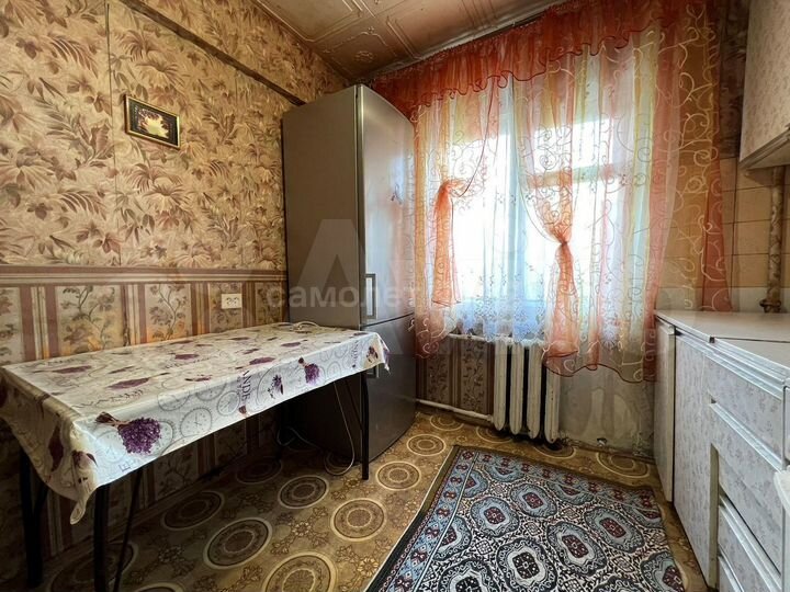 3-к. квартира, 60 м², 3/5 эт.