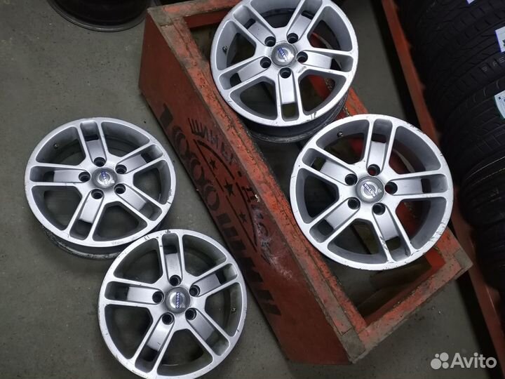 Диски Литые Б/У на Volvo 6х15