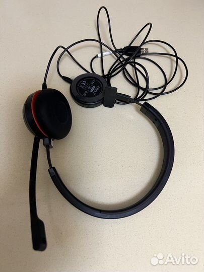 Наушники с микрофоном