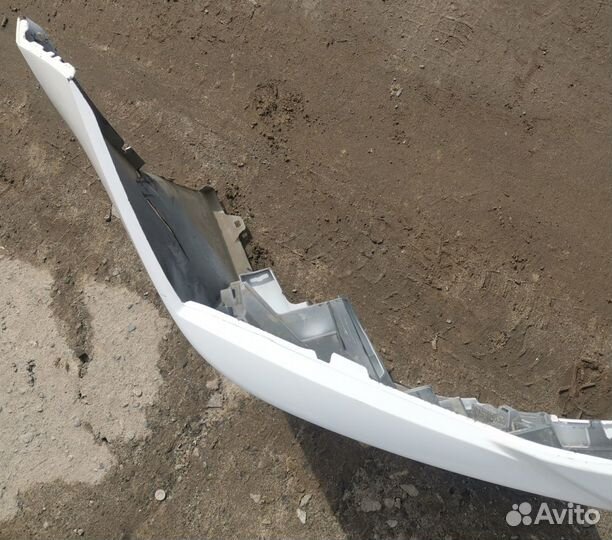 Бампер передний бу Toyota Corolla E180 restail