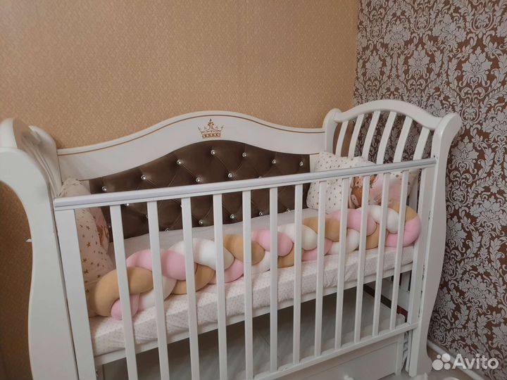 Детская кроватка