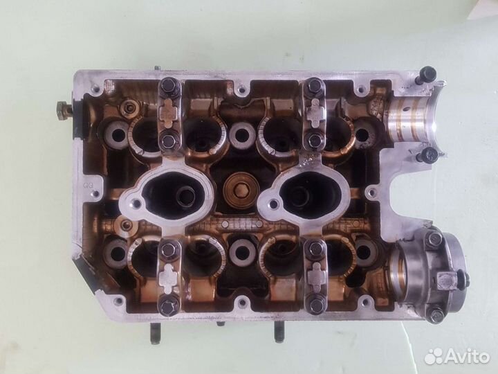Головка блока цилиндров Subaru ej204 правая