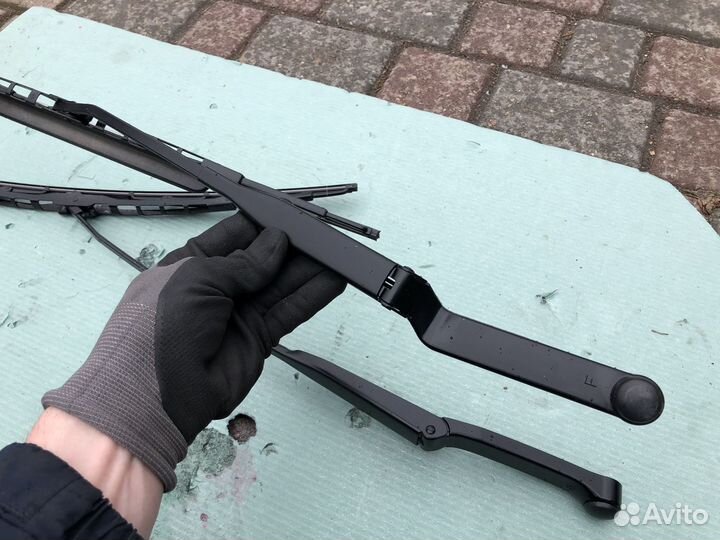 Дворники щетки на Audi A6 C4