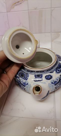 Чайник заварочный фарфоровый
