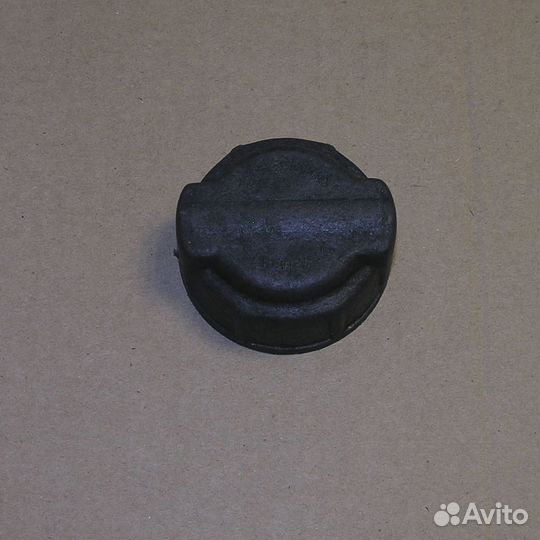 Пробка расширительного бачка камаз с клапаном