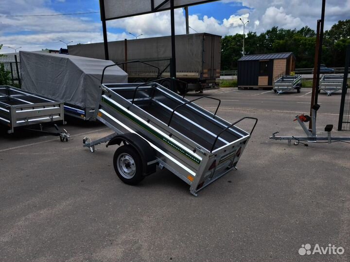 Прицеп на легковой автомобиль