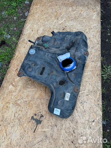 Бак топливный Toyota Avensis универсал D4D 2010