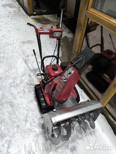 Снегоуборщик бензиновый гусеничный бу