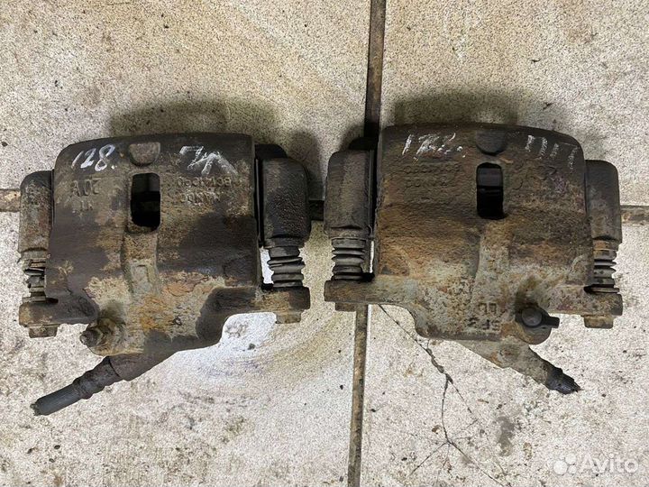 Суппорт тормозной передний Hafei Brio HFJ7110