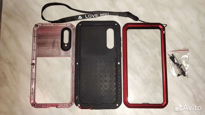 Чехол металлический для Samsung A50. Состоит из тр