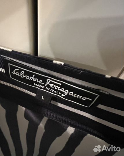 Salvatore ferragamo платье