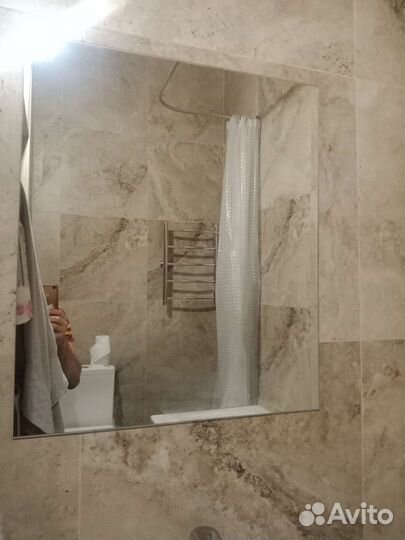 Зеркало 60 на 70 см