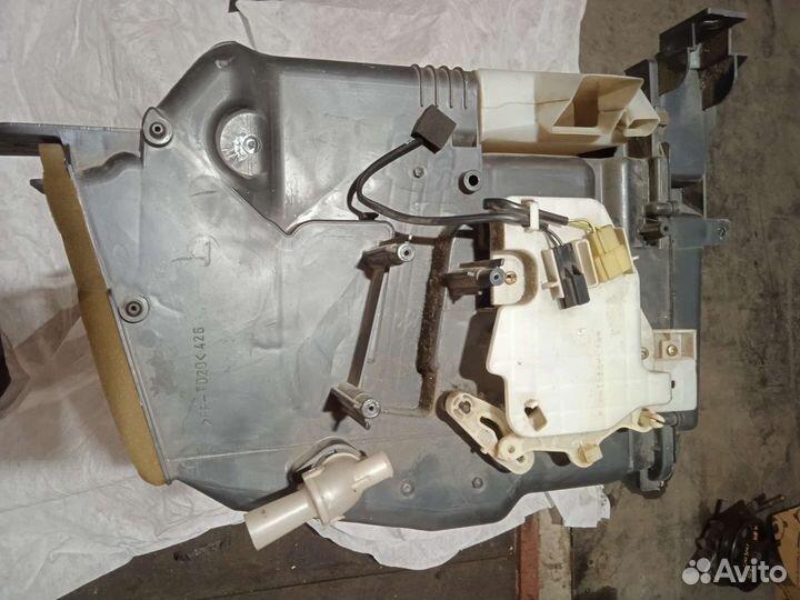 Корпус переднего отопителя Мазда MPV