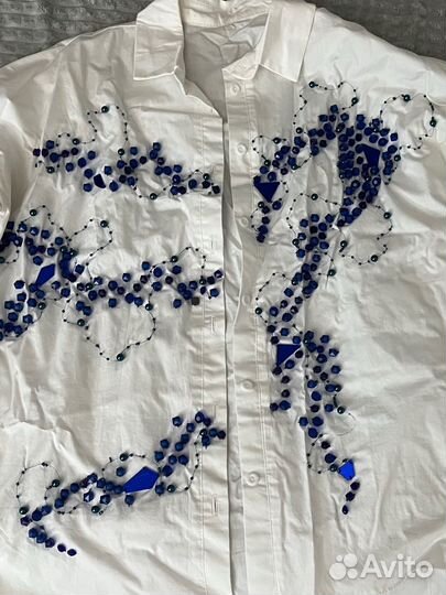 Рубашка белая с вышивкой из бусин