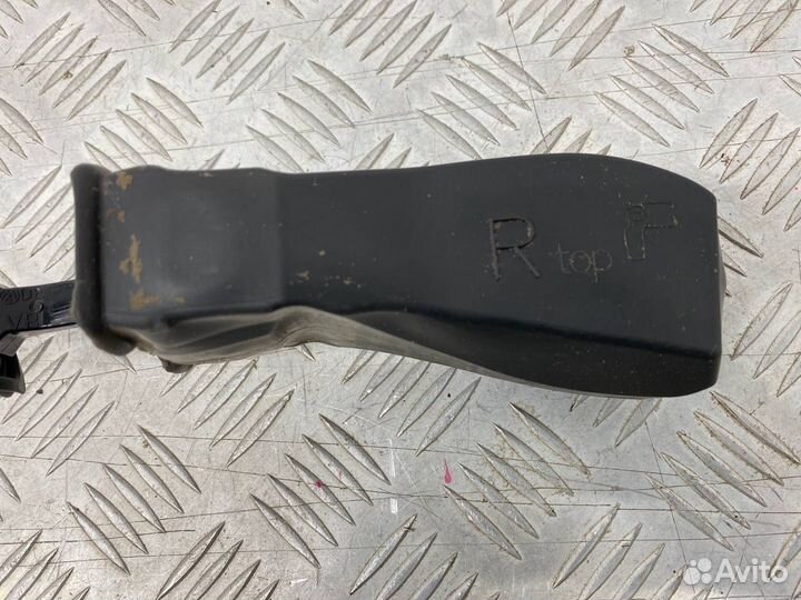 Б/У ограничитель двери передний правый Volkswagen