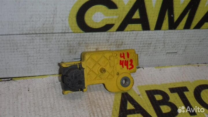 Датчик AIR BAG Opel Zafira B 2005-2014