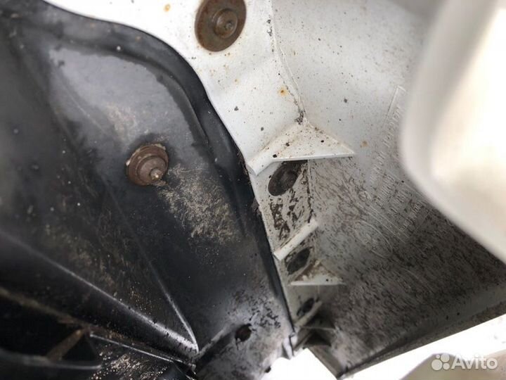 Крыло переднее правое задняя часть Man