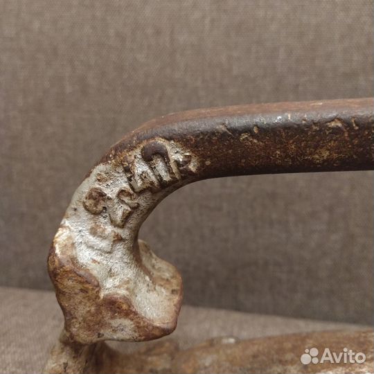 Утюг чугунный дельфин кит