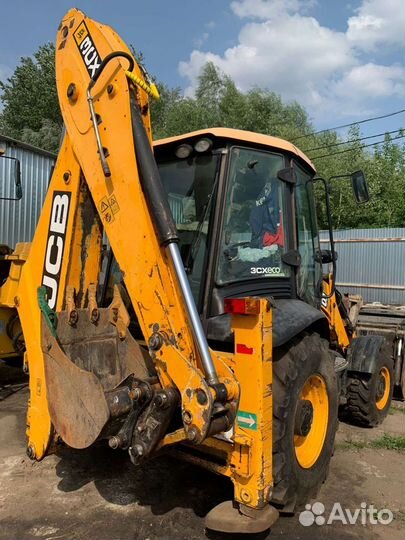 Экскаватор-погрузчик JCB 3CX4T, 2011