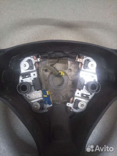 Руль три спицы Гольф 4 Бора Джетта Пассат в5