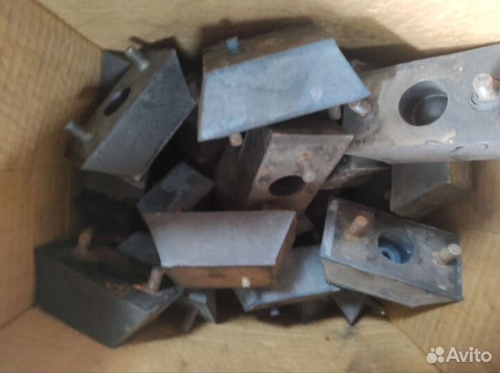 Подушка двигателя Волга 3102