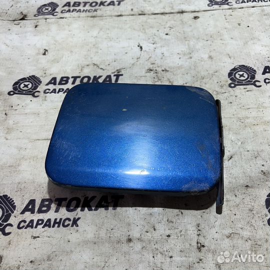 Лючок топливного бака Nissan Primera P11