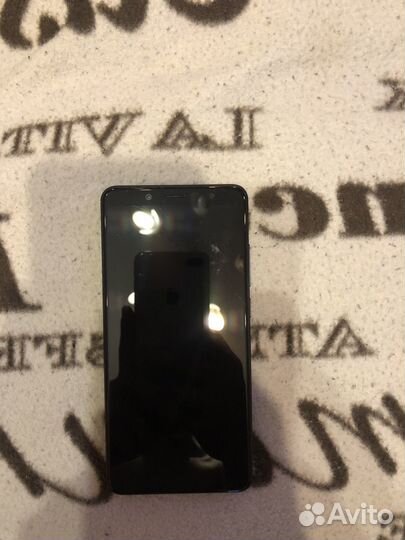 Xiaomi Redmi 5, 3/32 ГБ