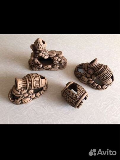 Аквариумы 5 и 10 литров +куча атрибутов