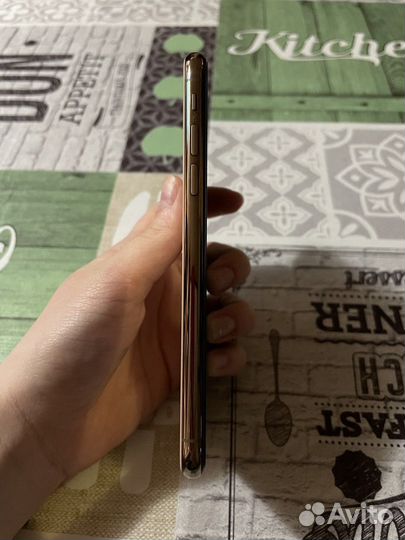 iPhone xs 256 gb gold