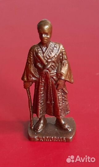 Солдатики из киндер сюрпризов